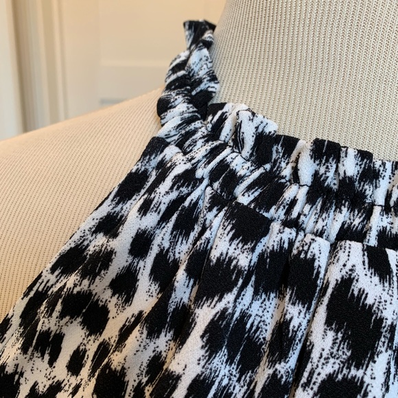 ADRIANNA PAPELL Cheetah Blouse - Picture 6 of 8